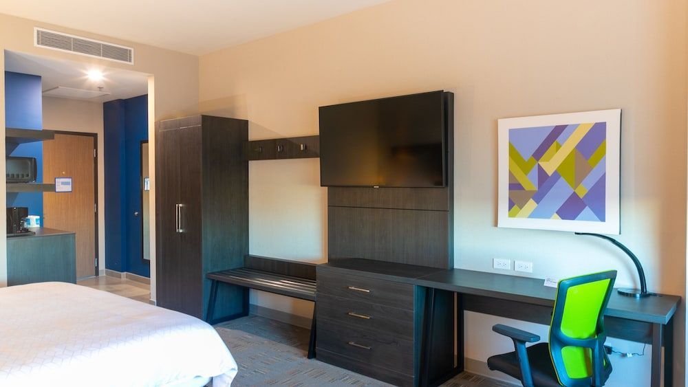 Holiday Inn Express & Suites TIJUANA OTAY by IHG 2