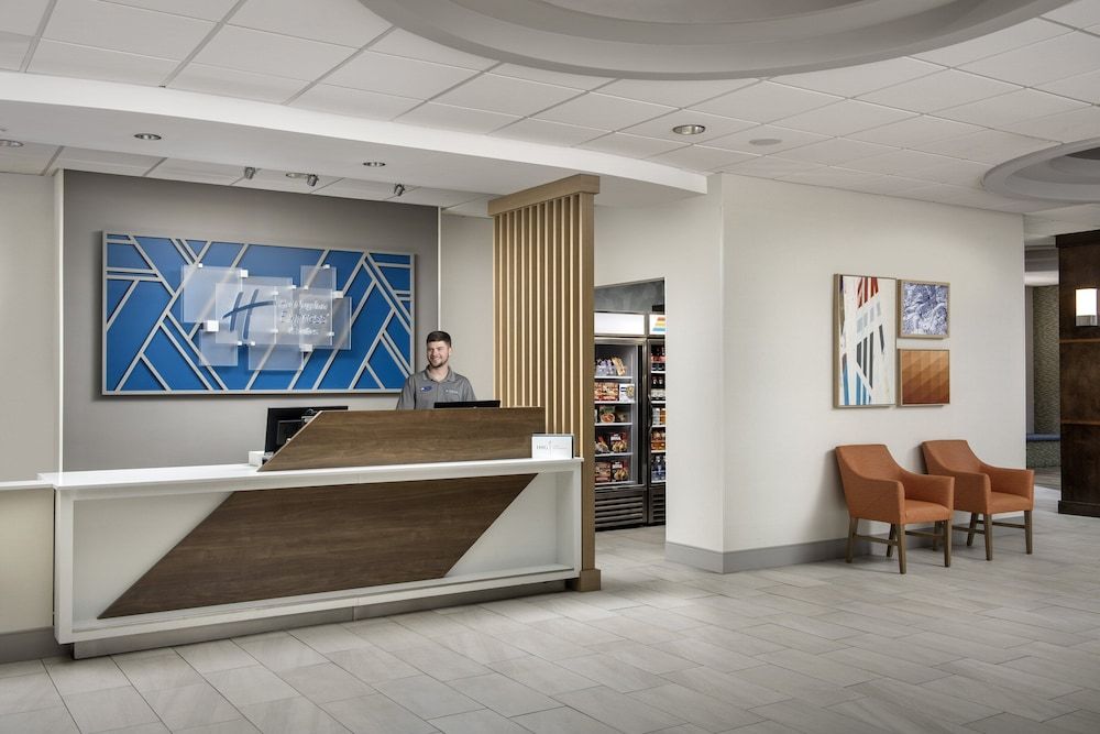 Holiday Inn Express & Suites KNOXVILLE-CLINTON by IHG 1