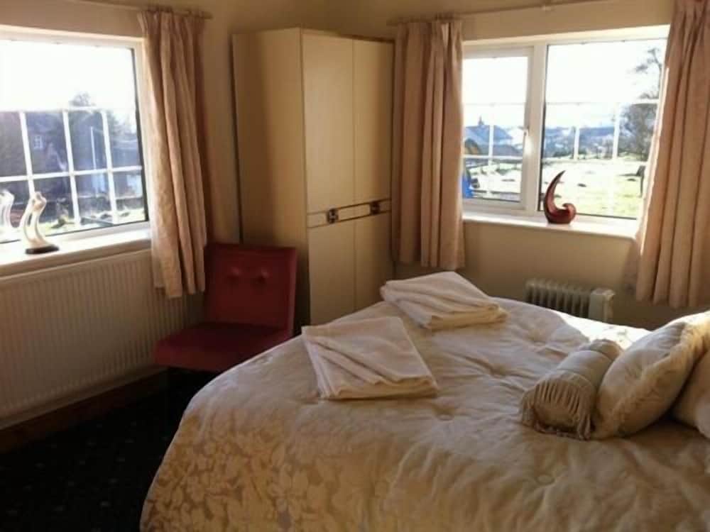 The Coach & Horses Inn 2