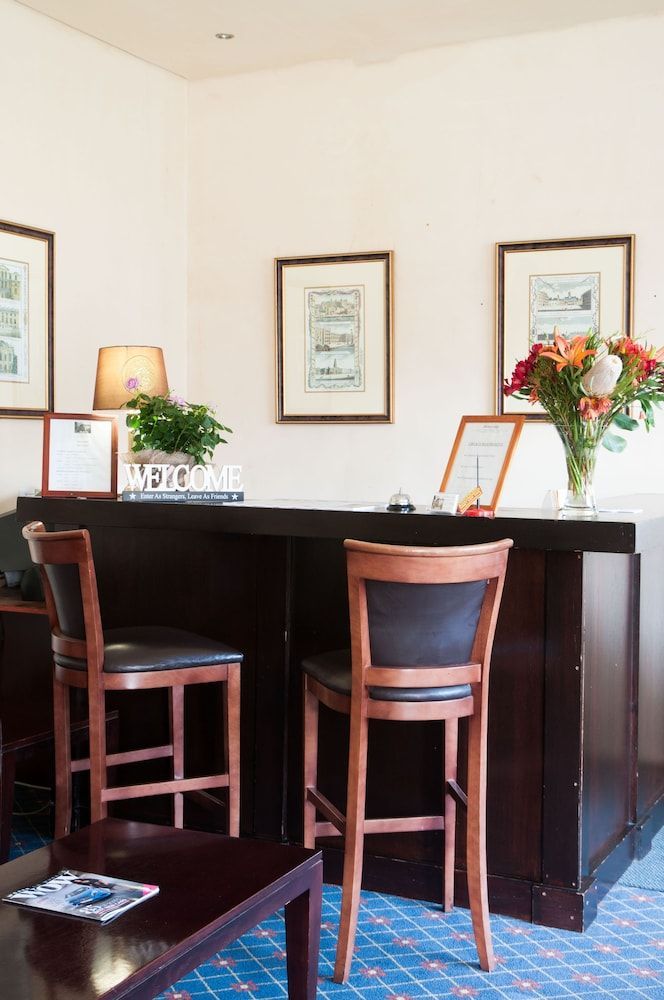 Altona Lodge 2