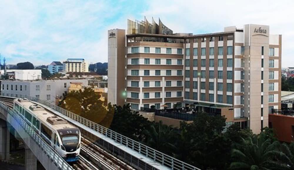 The Arista Hotel Palembang 1