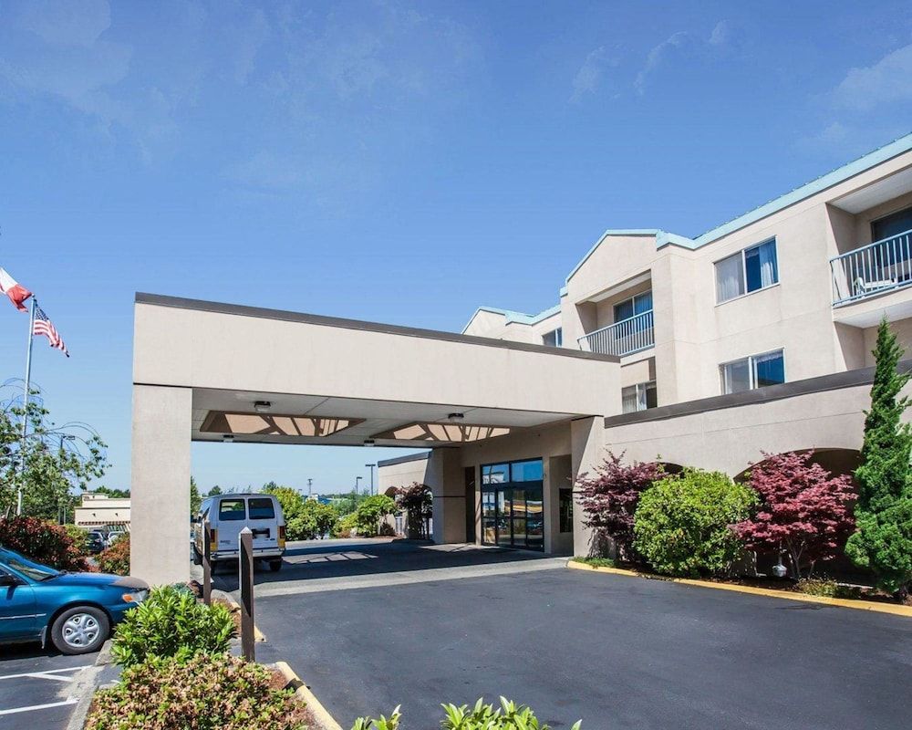 Quality Inn Grand Suites Bellingham 1