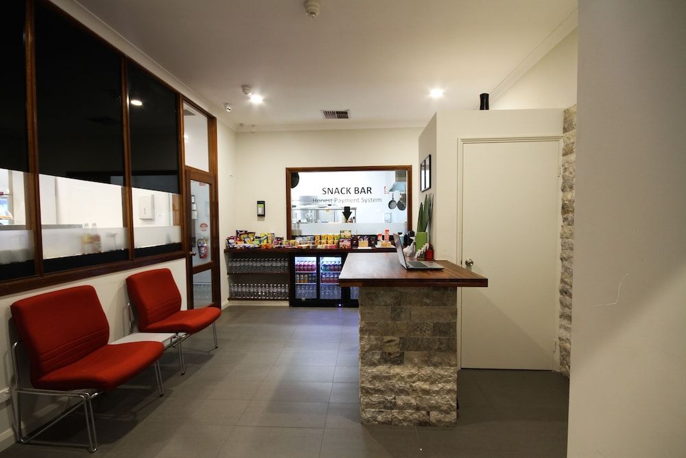 Gallery Hotel 2