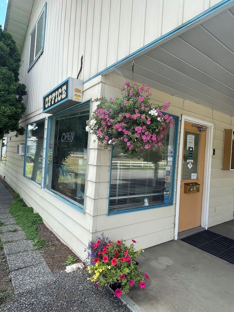 Y-5 Motel 2