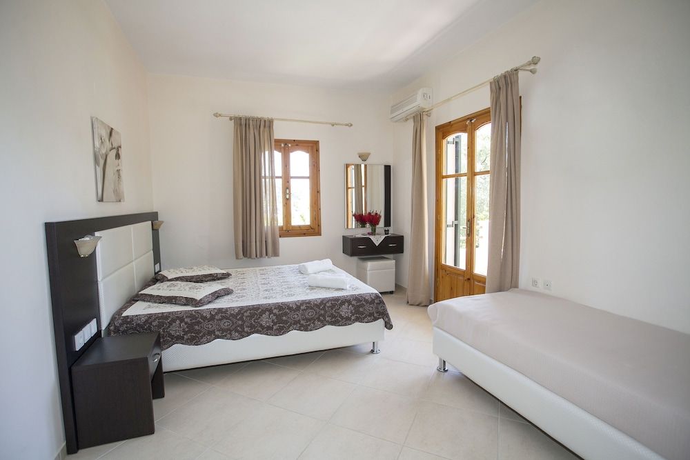Villa Apollo 1