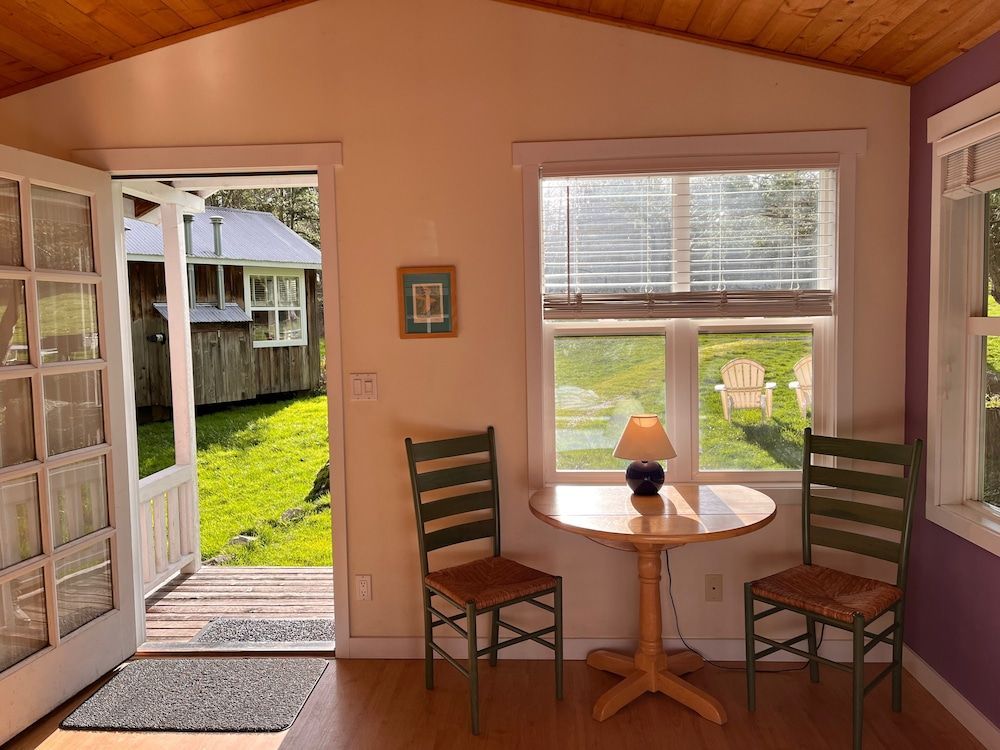Lopez Farm Cottages & Tent Camping 1