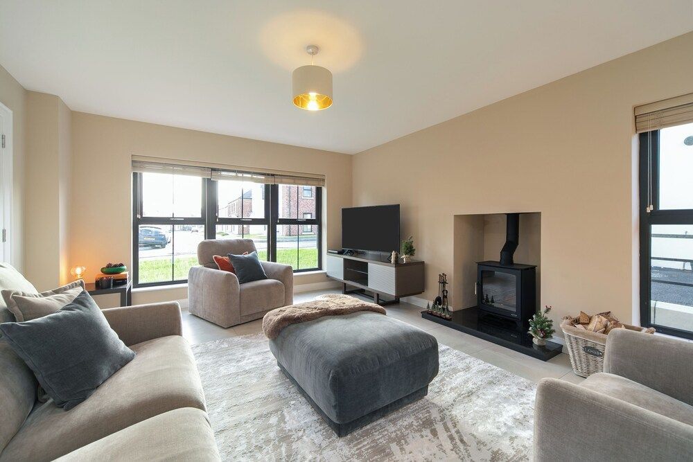 Modern Entire Home Retreat in Newry 1