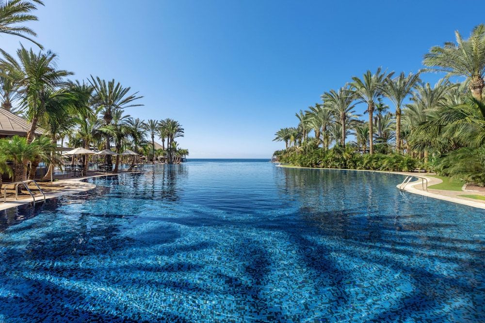 Unique Club at Lopesan Costa Meloneras Resort 1