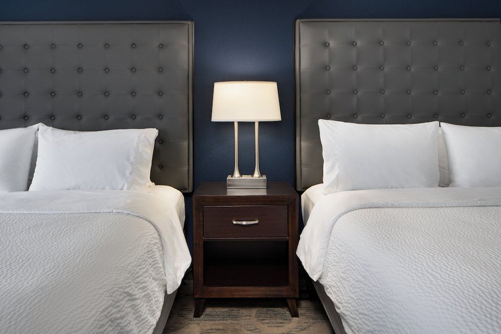 Garner Hotel Topeka West by IHG 2