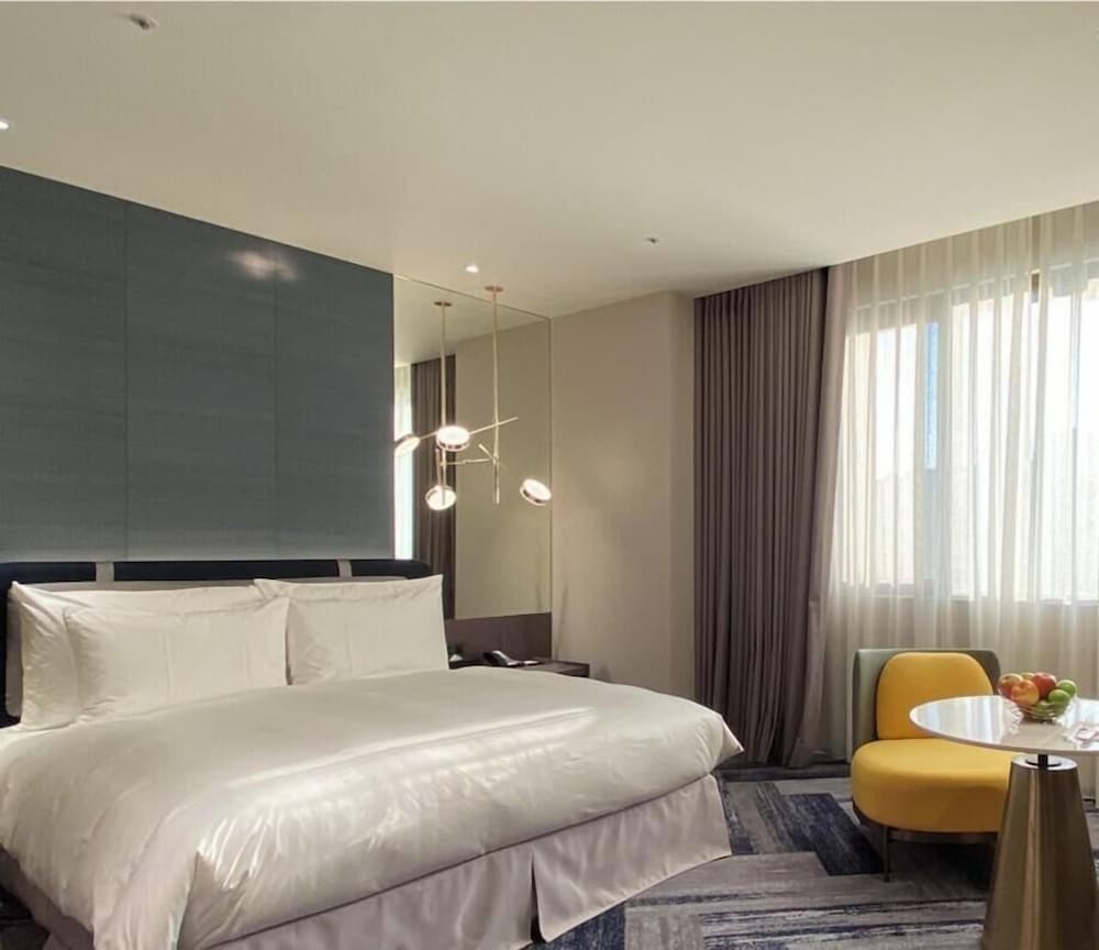 Monarch Plaza Hotel 1