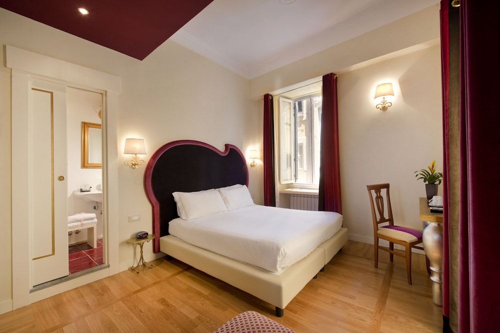 Residenza Frattina 1