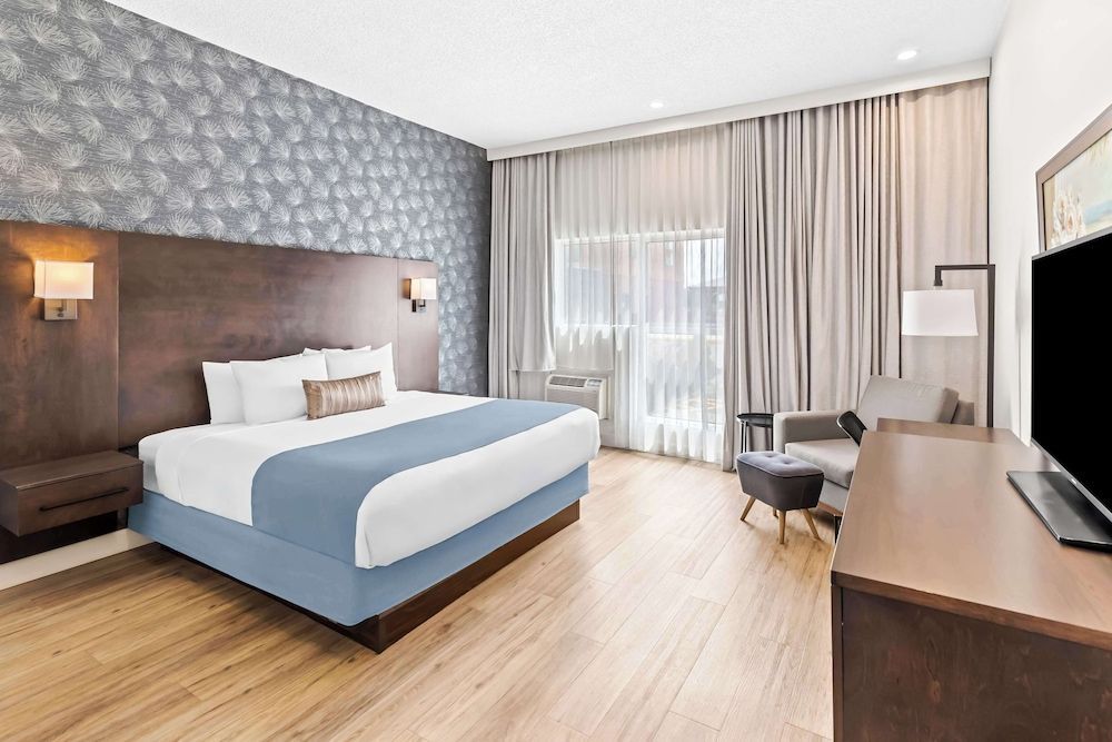 Best Western Plus Montreal East 1