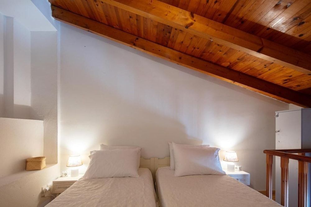 Fortezza Sea Breeze Eve-1BR & Sea View 2