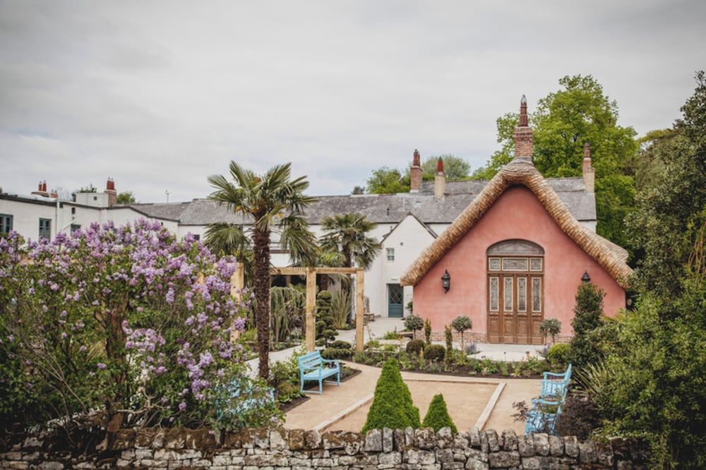 Le Petit Chateau & William de Percy 1