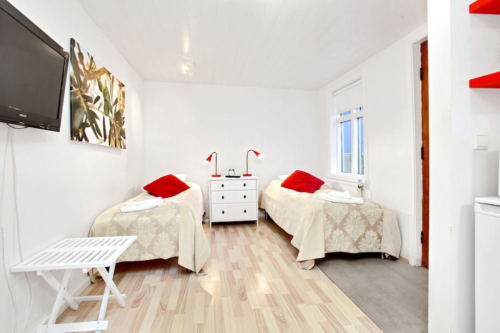 Alfred's Apartments 2