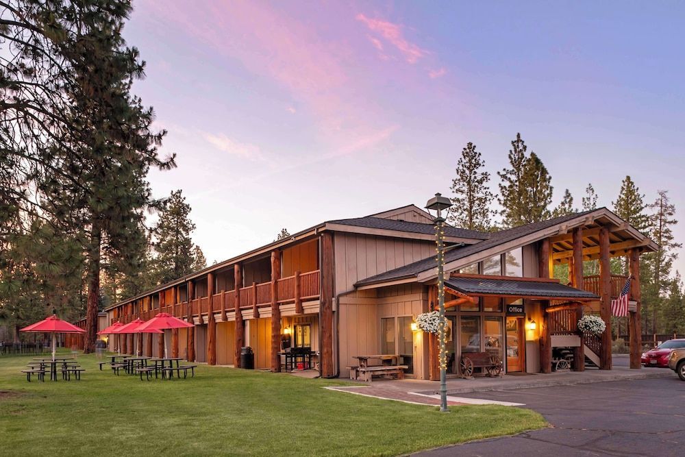 Best Western Ponderosa Lodge 1