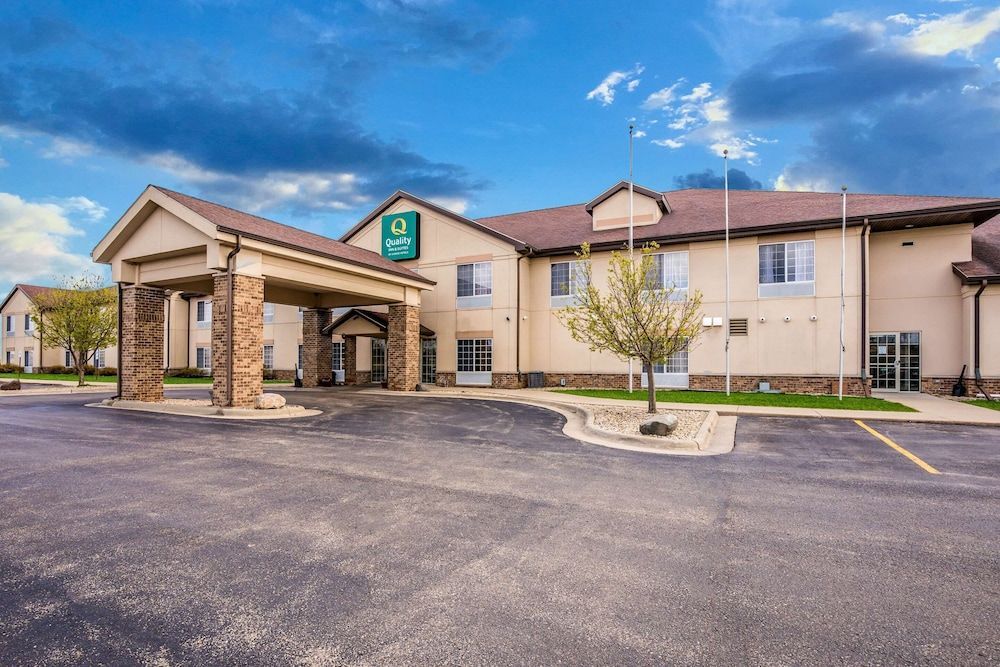 Quality Inn & Suites Lodi I-90 1