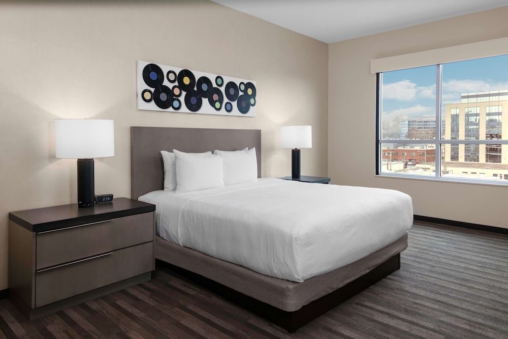 Hyatt House Nashville Downtown-Convention Center 1