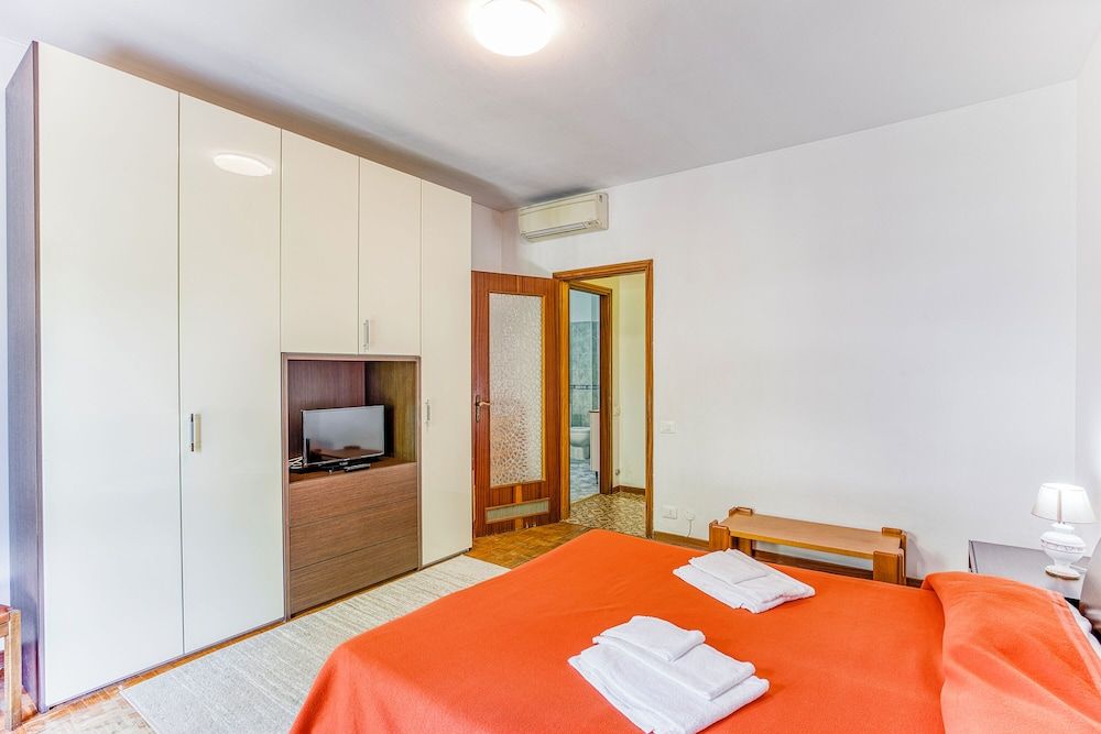 Casa Arno 500m from beach - Happy Rentals 2