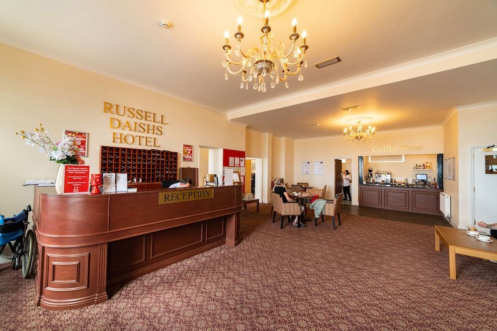 Russell Hotel 2