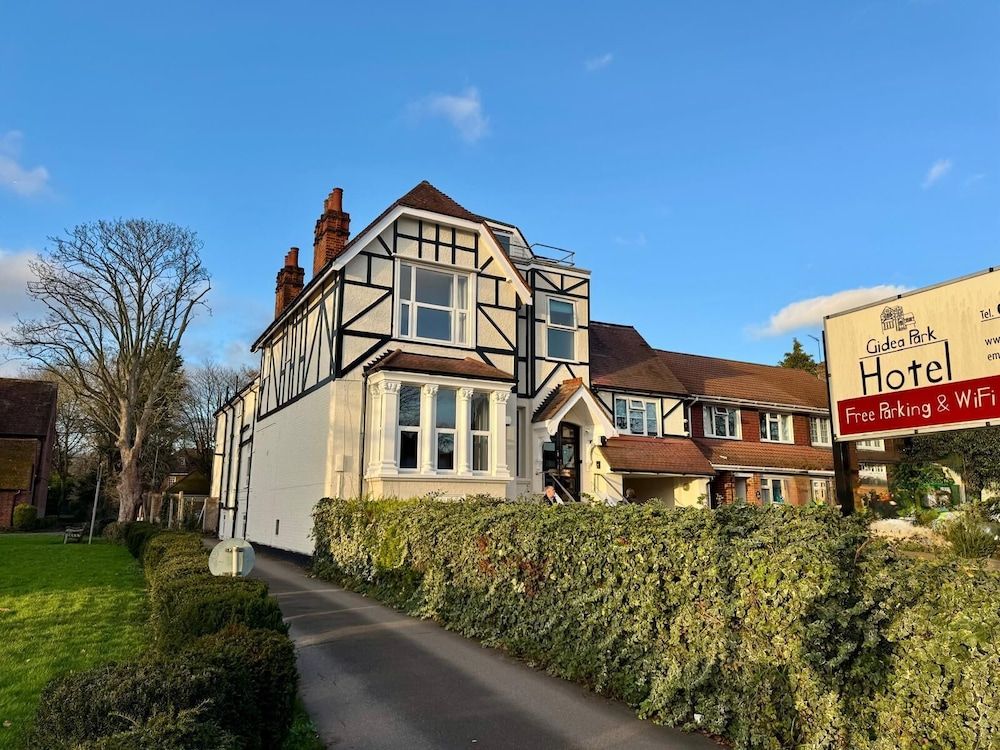 Gidea Park Hotel 1