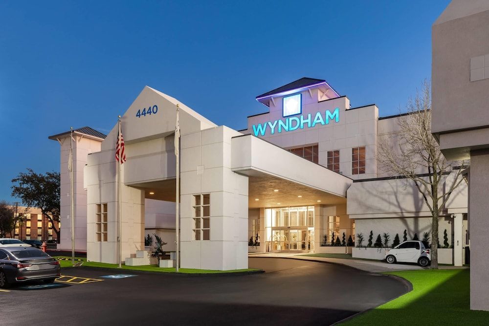 Wyndham DFW Airport 1