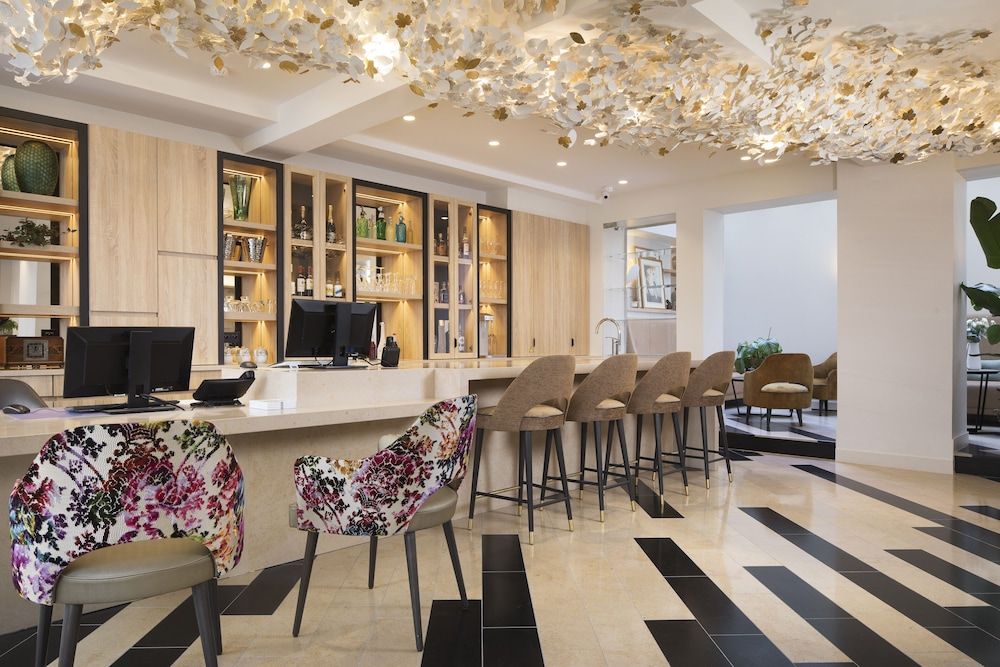 Hôtel des Champs-Elysées 2