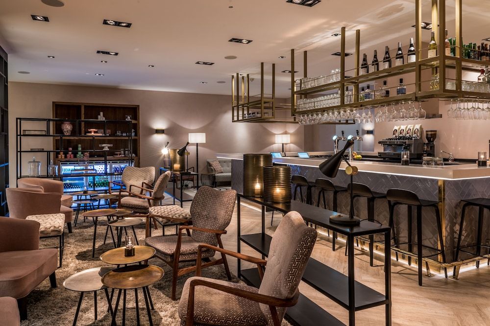 Sandton Eindhoven Centre - hotel Eindhoven city centre with private parking 1