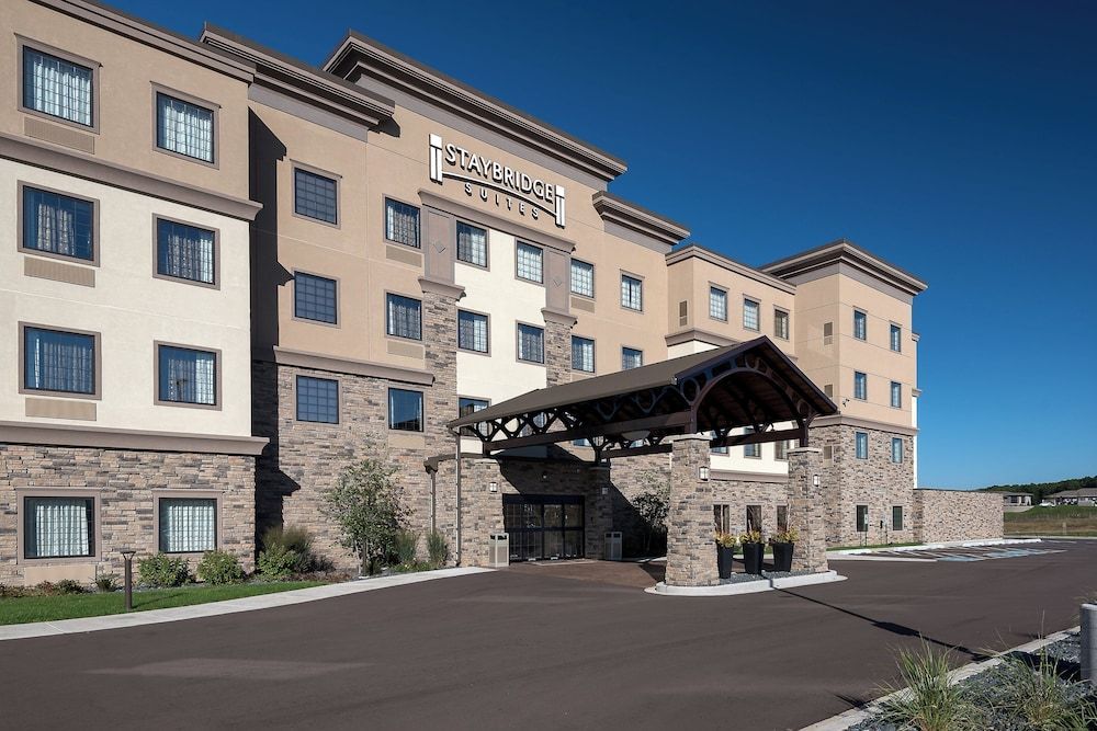 Staybridge Suites EAU CLAIRE - ALTOONA by IHG 1