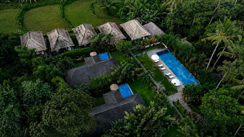 Suara Air Resort Ubud 1
