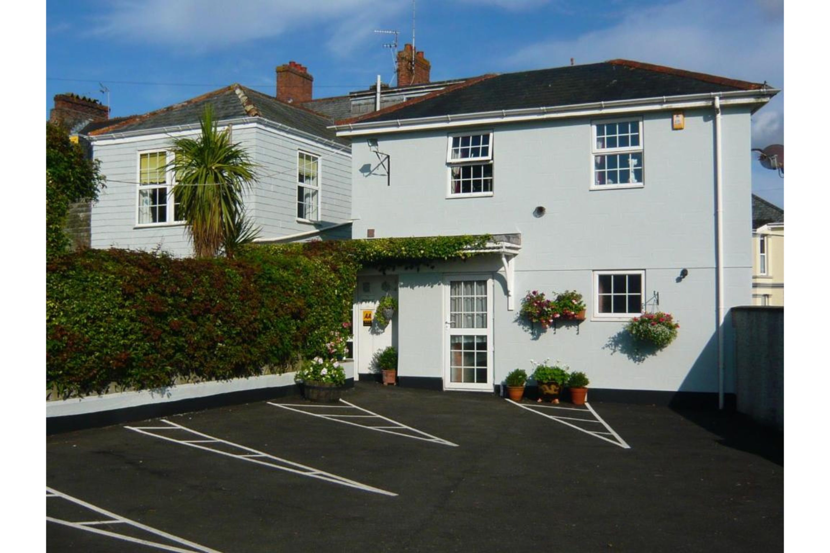 Elnor Guest House 2