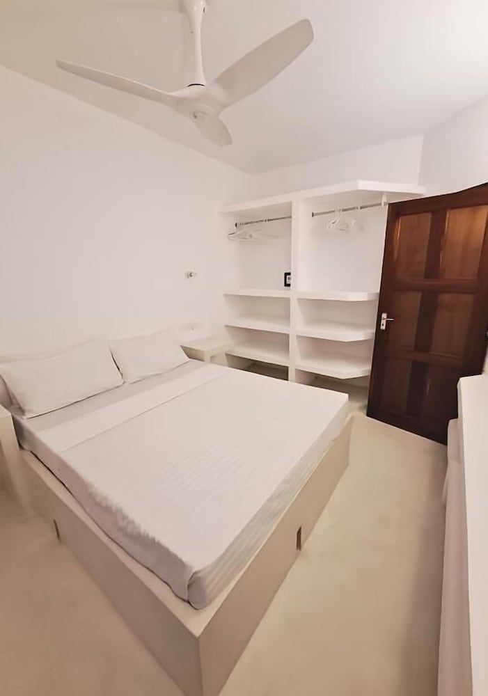 Ascot Residence 2 Min Walk to the Beach 2