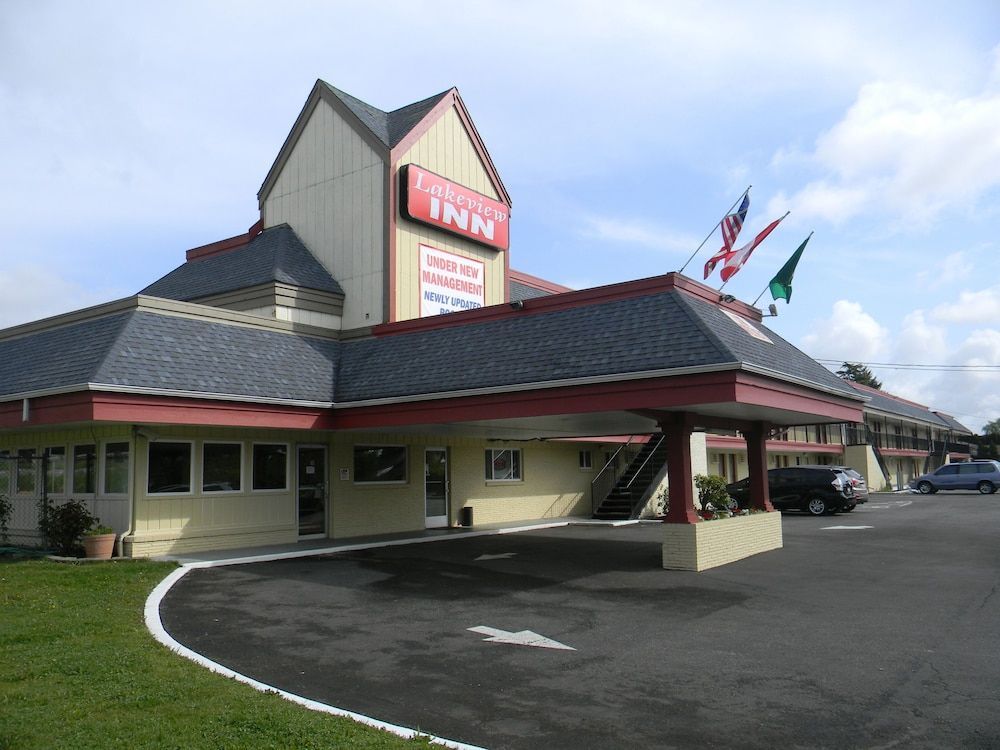 Lakeview Inn Centralia 1