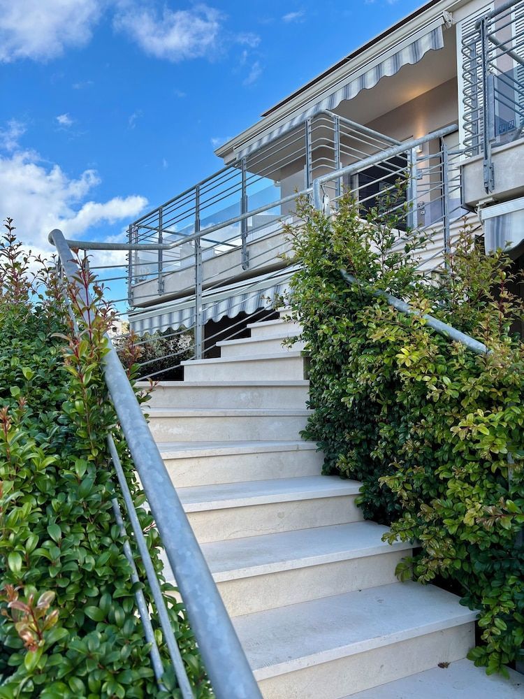 Le Gemme Luxury 2