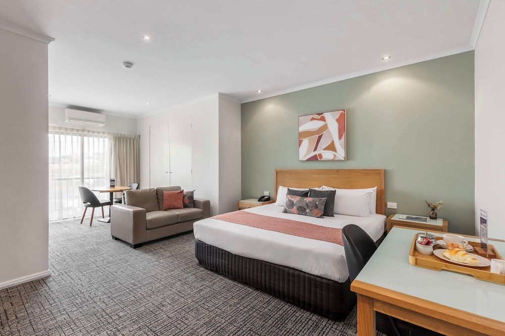 BEST WESTERN Geelong Motor Inn & Serviced Apartments 1