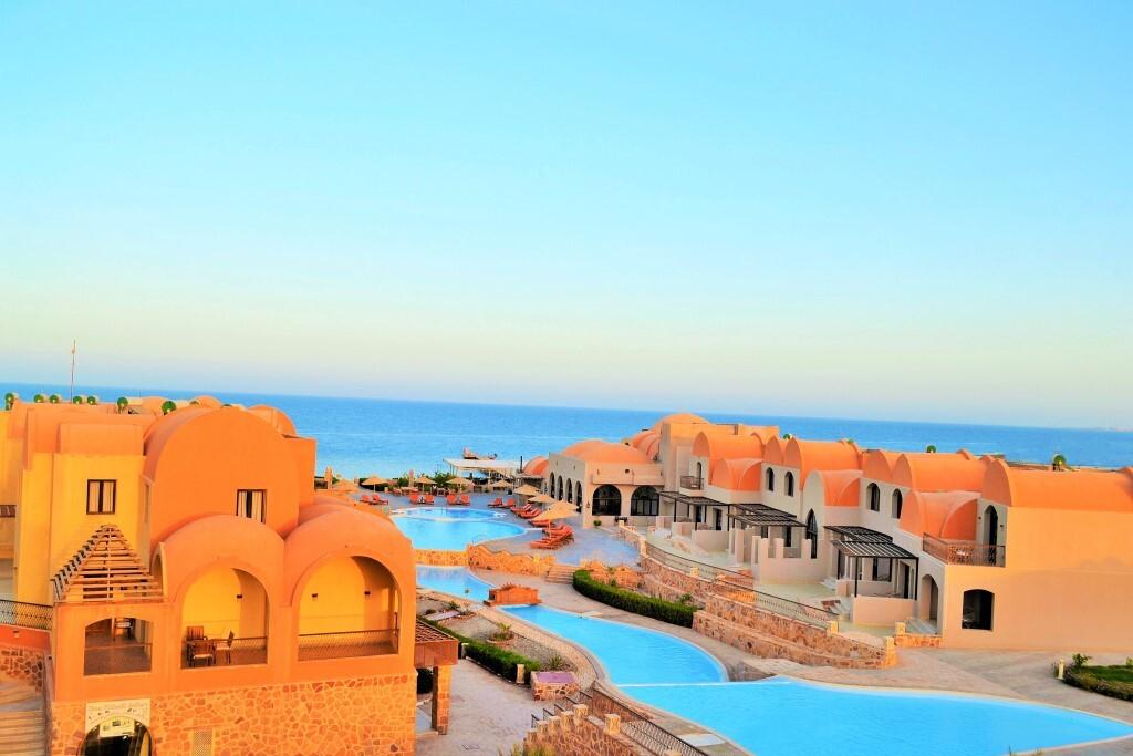 Rohanou Beach Resort 2