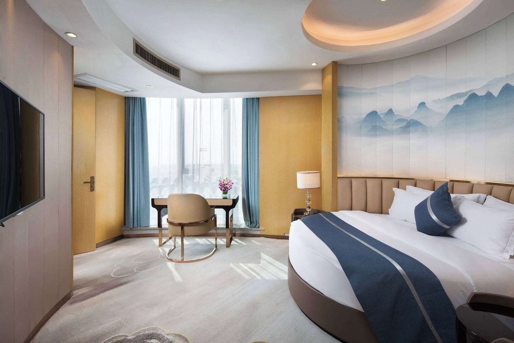 Ramada by Wyndham Changsha South Bus Station 2