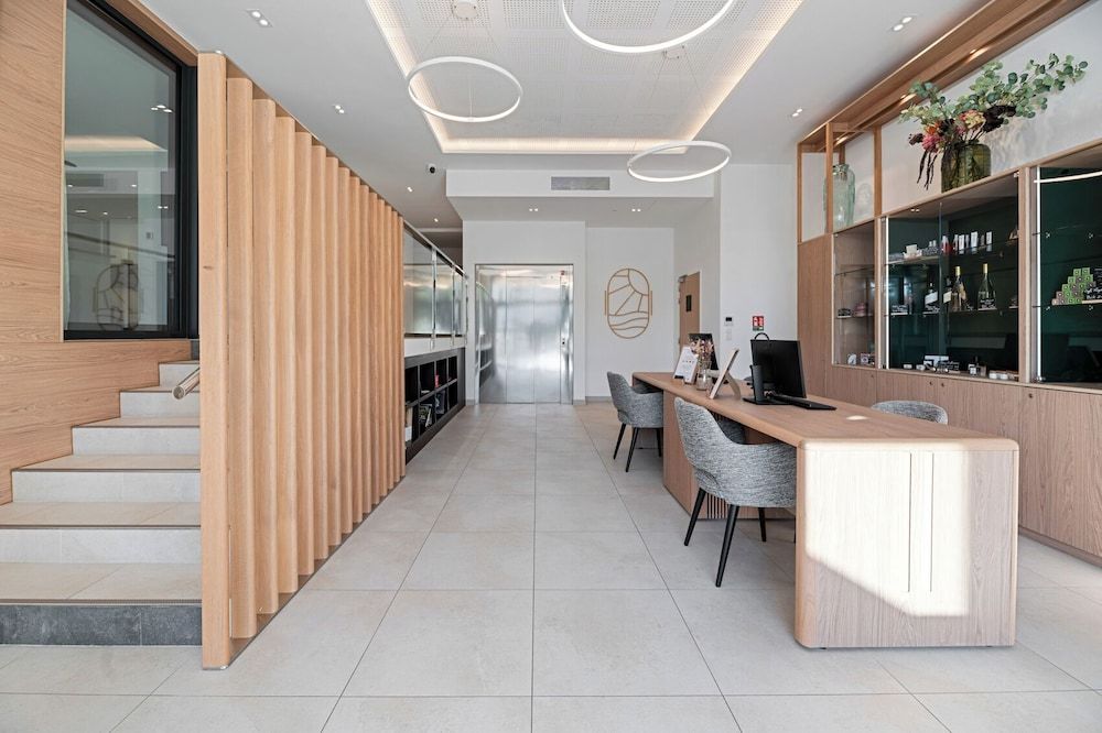 Novaya Suites 2