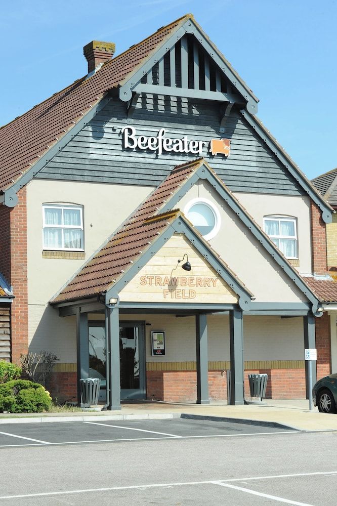 Premier Inn Southend Airport 1