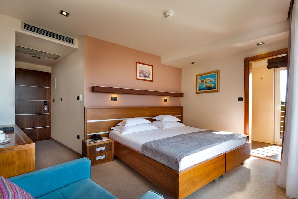 Hotel Plaža 2