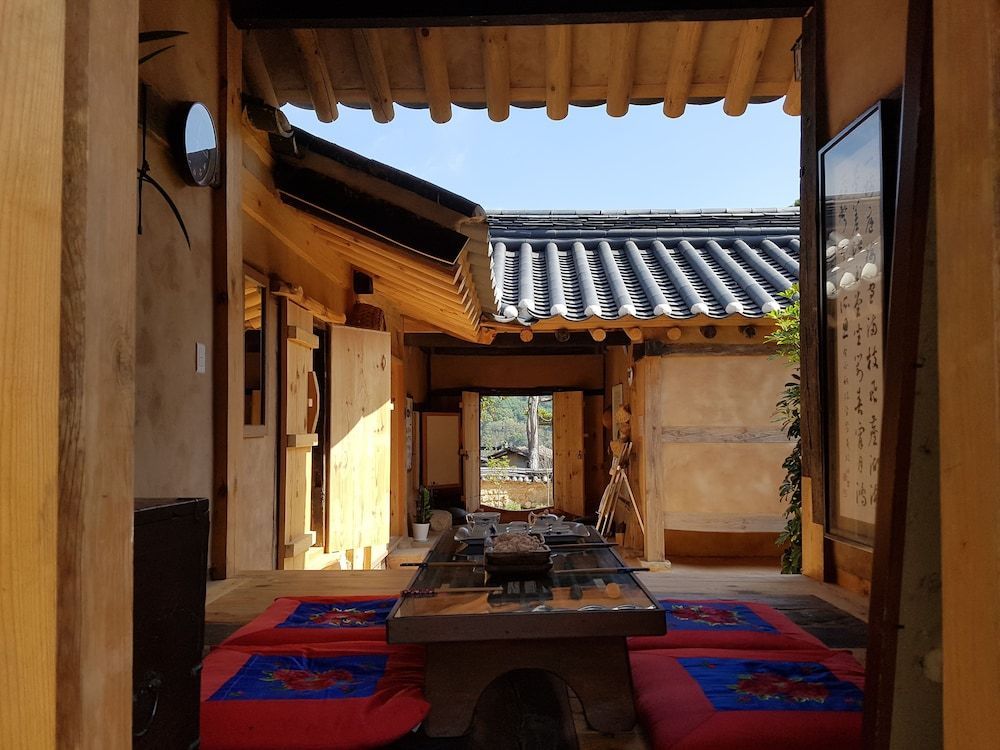 Jukheon Traditional House 1