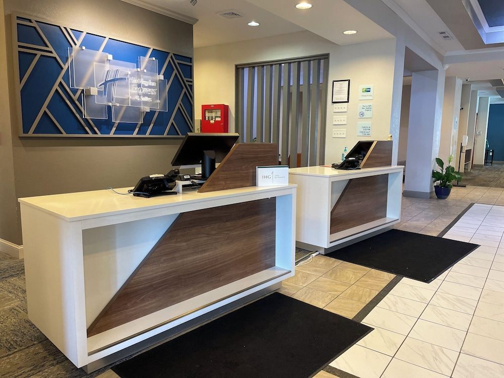 Holiday Inn Express & Suites MONTGOMERY by IHG 2