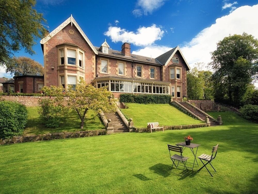 Eslington Manor 1