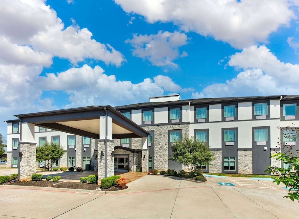 Wingate by Wyndham Longview North 1