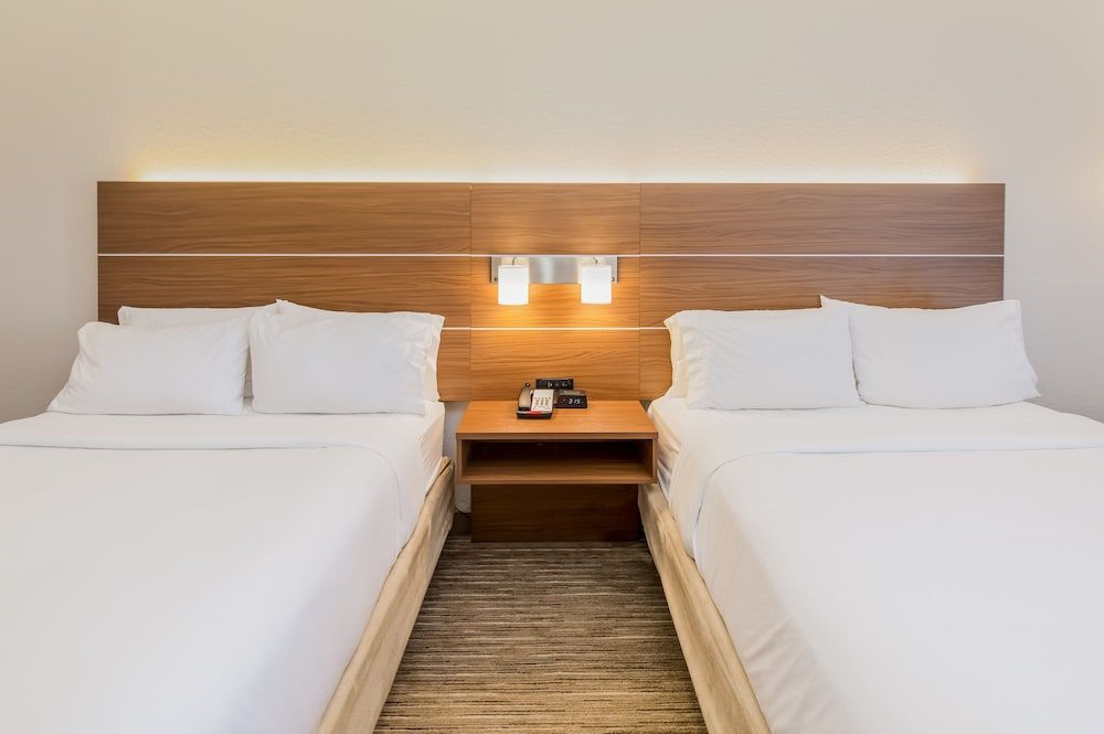 Holiday Inn Express ORANGE BEACH-ON THE BEACH by IHG 2