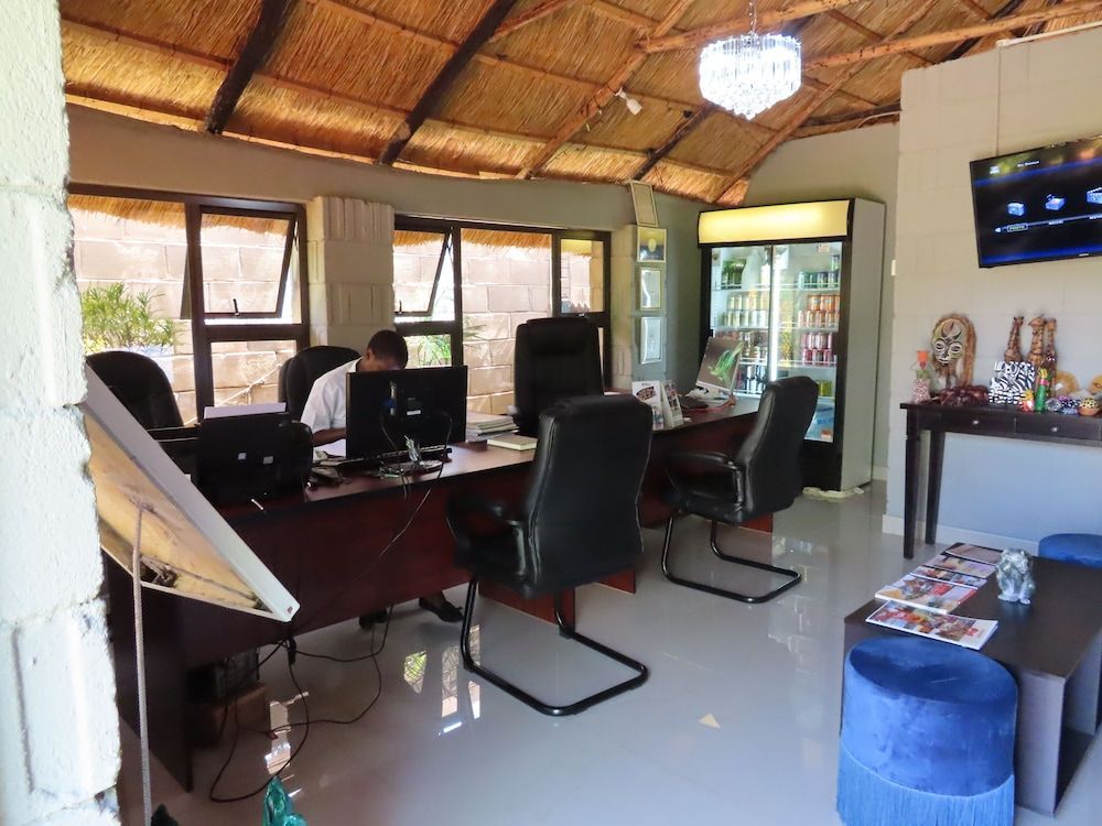 Dzimbahwe Guest Lodge 1