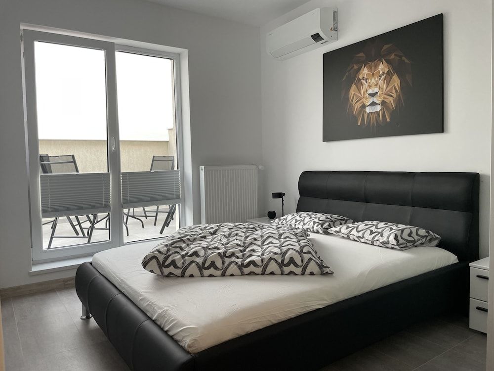 4 Room Penthouse Terrace W18+W19 1