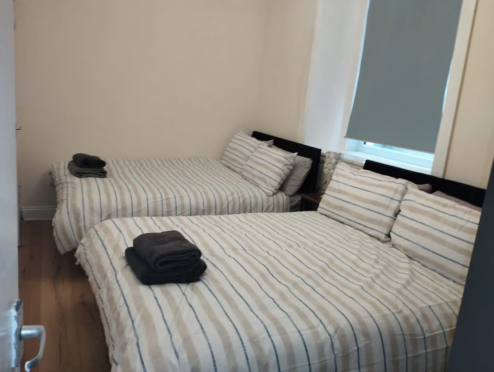 Central Edinburgh Flat Sleep 6, Minutes From old Town 2