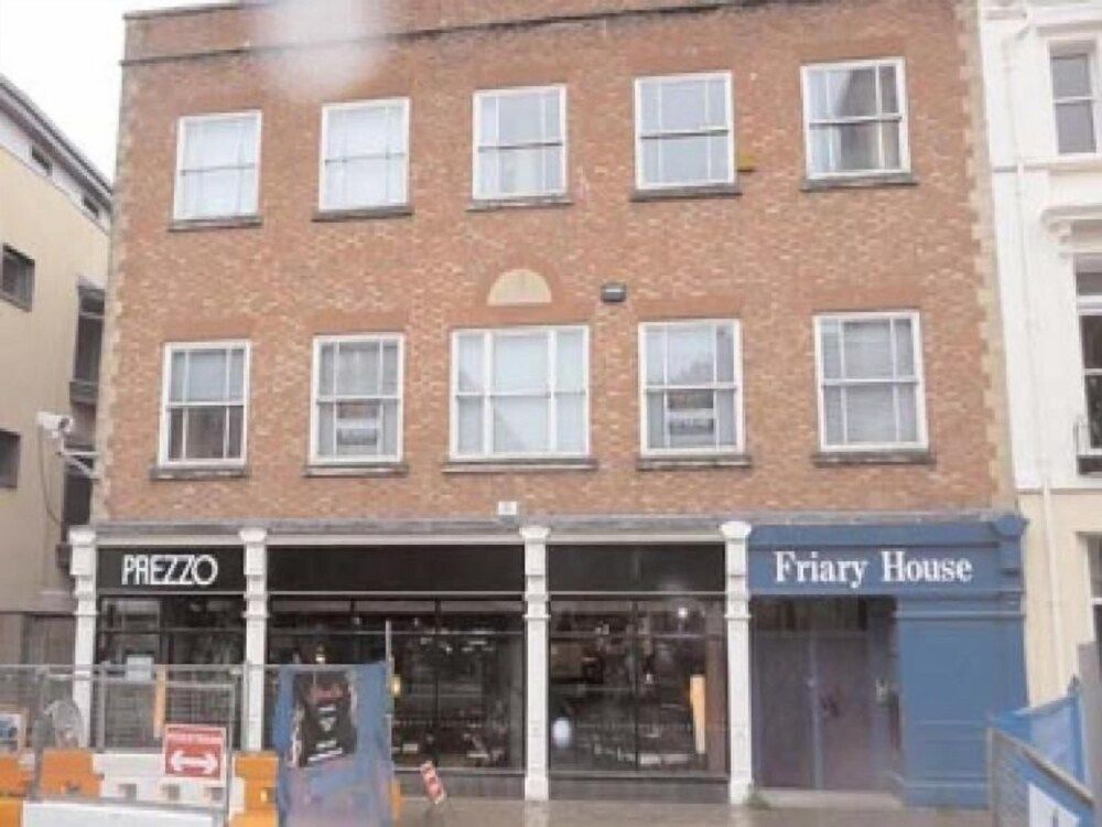 Friary House Serviced Apartments by Roomsbooked - 24Hr Reception 1