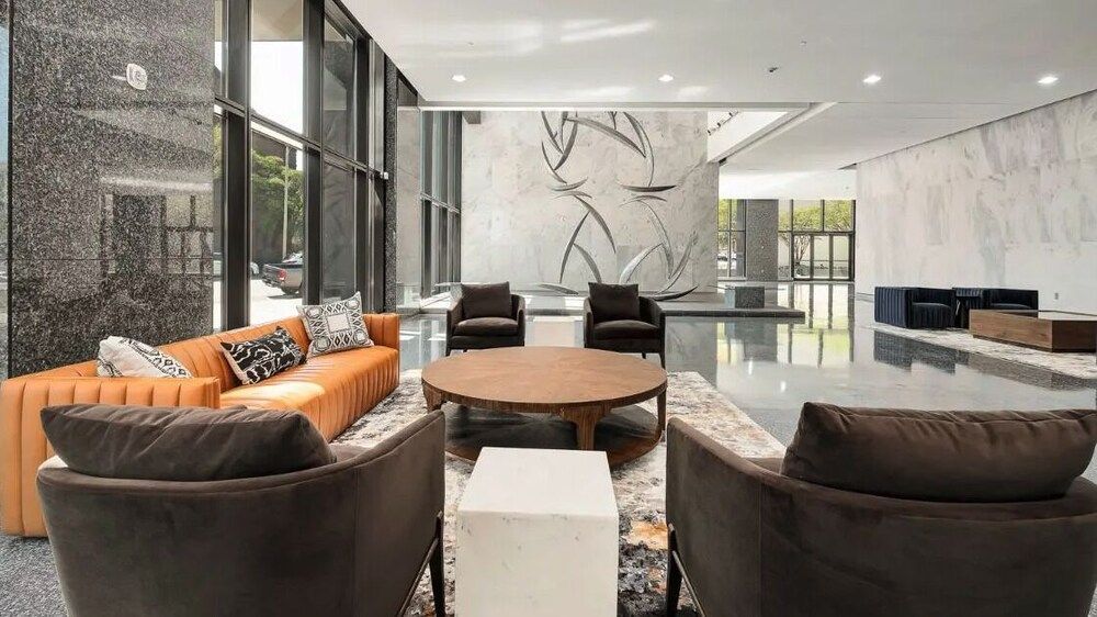 Downtown Birmingham Apartments by Landing 2